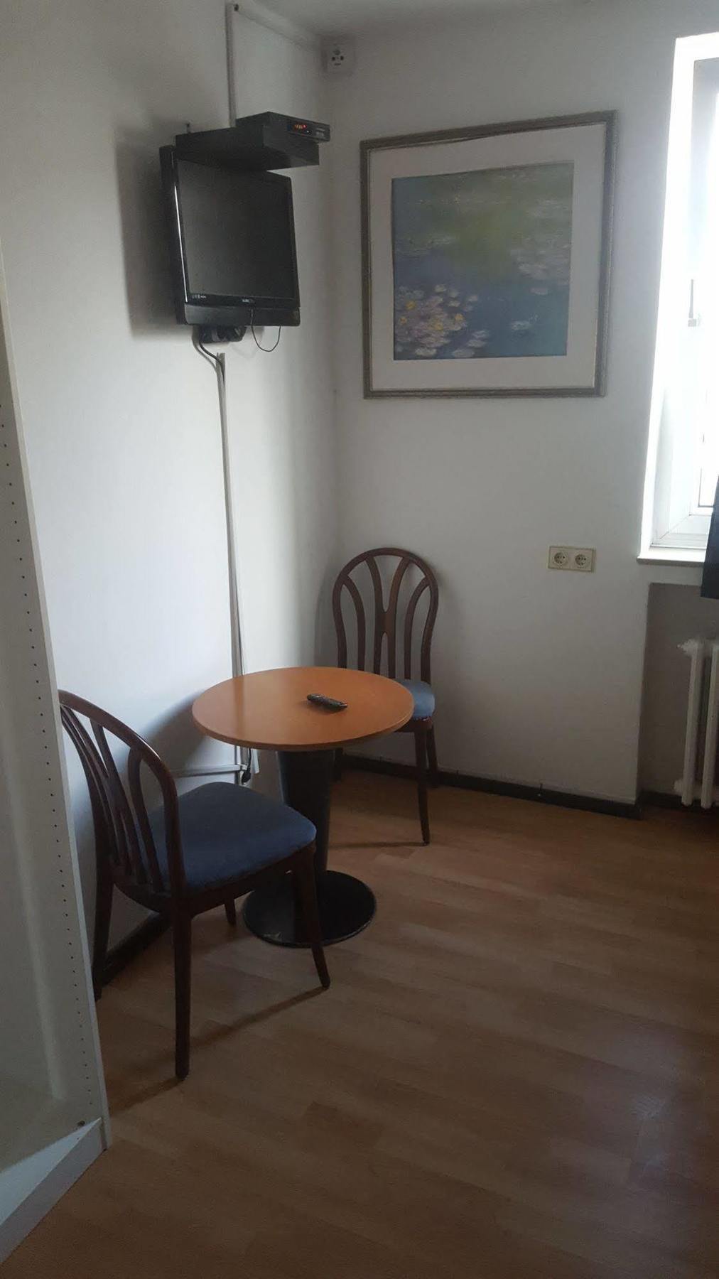 Gz Hostal *